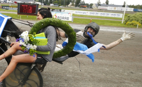 Fredrik Fransson får in Odd Herakles i träning från påsk till augusti. Foto av Micke Gustafsson TR Bild